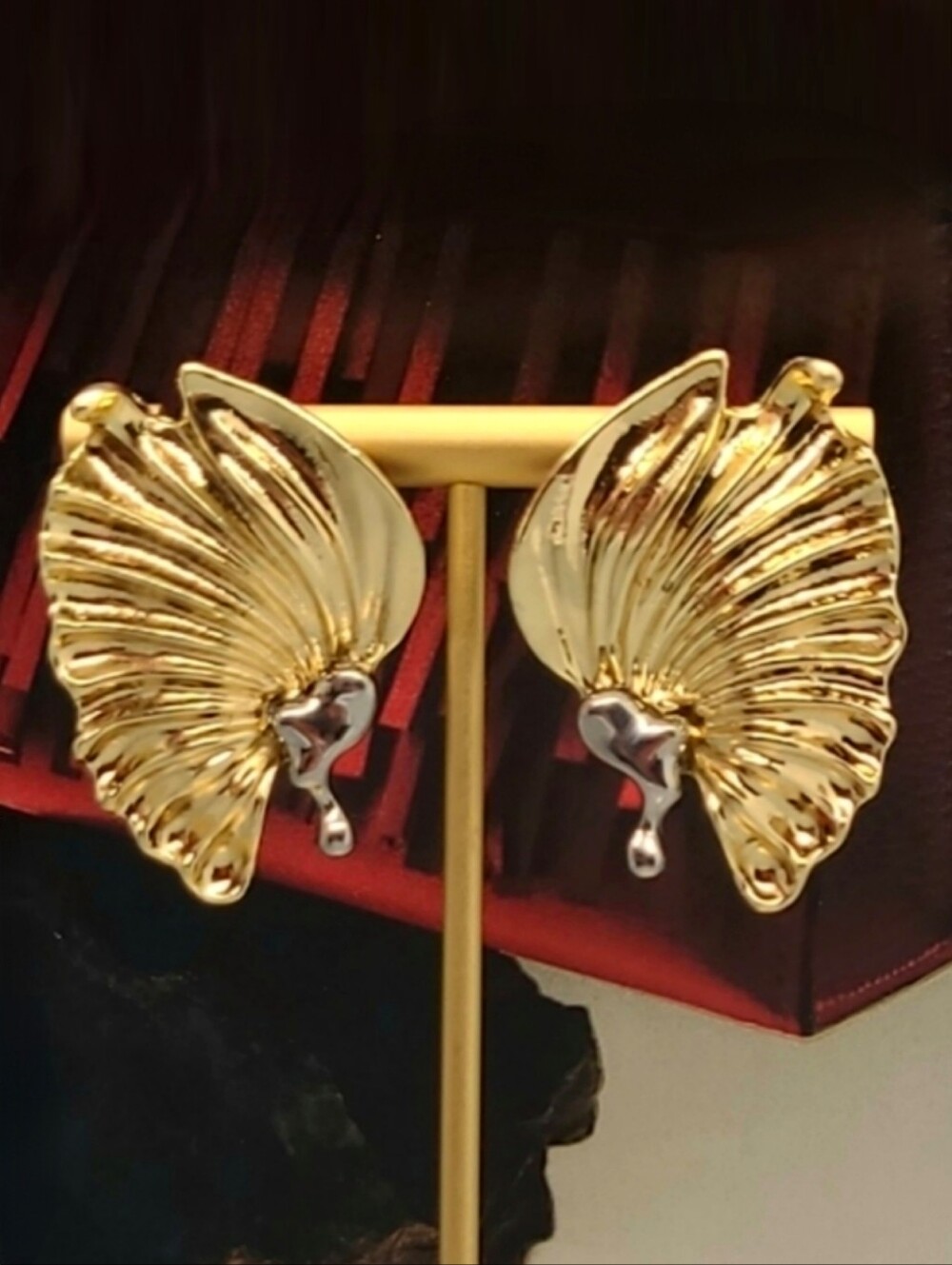 NWT Large Chic Asymmetrical Leaf Gold & Silver Drop Earrings